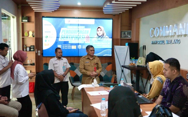 Thumbnail Berita - Bakorwil Malang Berikan Pendampingan Sertifikasi Halal bagi UMKM Secara Gratis