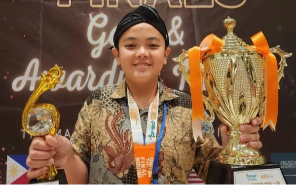 Thumbnail Berita - Bikin Bangga,  Flintwood Richheart Soesanto Kembali Jadi Juara Olimpiade Matematika Tingkat Dunia