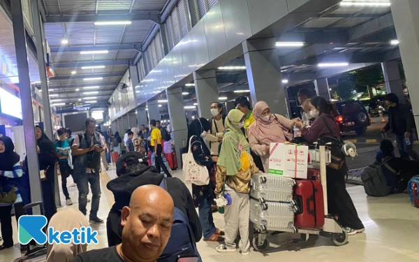 Thumbnail Berita - Lonjakan Penumpang di Daop 8 Surabaya Capai 46 Ribu pada Momen Libur Panjang