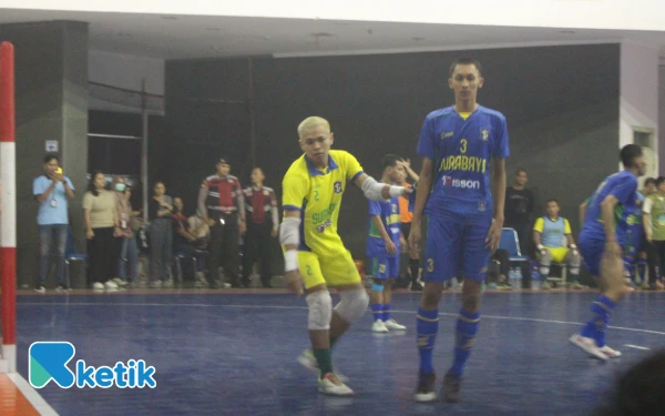 Thumbnail Berita - Tim Futsal Surabaya Resmi Raih Emas Porprov Jatim IX 2025, Kota Malang Medali Perak