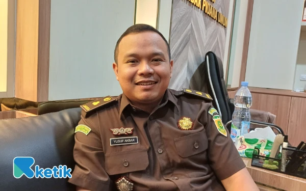 Thumbnail Berita - Kejari Tanjung Perak Terima Berkas Pelaku Pembacokan di Kedinding Lor