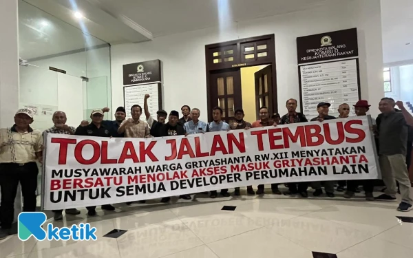 Thumbnail Berita - Warga Desak DPRD Kota Malang Keluarkan Surat Rekomendasi Penolakan Jalan Tembus Griya Shanta