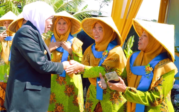 Thumbnail Berita - Jatim Peringkat Pertama Nasional Indeks Keamanan Pangan Segar, Khofifah: Wujud Komitmen Sediakan Pangan Berkualitas