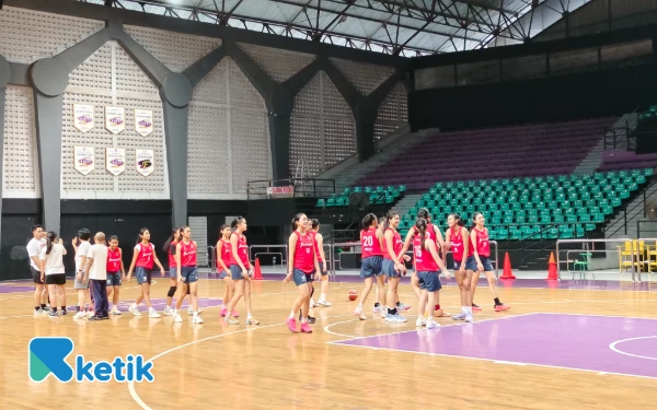 Thumbnail Berita - Persiapan Kompetisi FIBA 2025, Timnas Basket Putri Indonesia U-16 Gelar TC di Surabaya