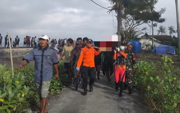 Thumbnail Berita - Tragedi 6 Menit di Selat Bali, Detik-detik Terakhir KMP Tunu Pratama Jaya Sebelum Tenggelam