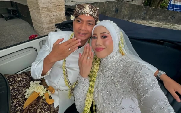 Thumbnail Berita - Inilah Potret Dio Novandra, Atlet yang Berhasil Memikat Hati Megawati Hangestri Pertiwi