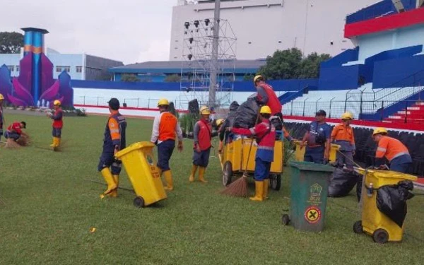 Thumbnail Berita - Porprov IX Jatim 2025 Sebabkan Lonjakan Sampah 10 Ton, DLH Kota Malang Kerahkan Tim Khusus