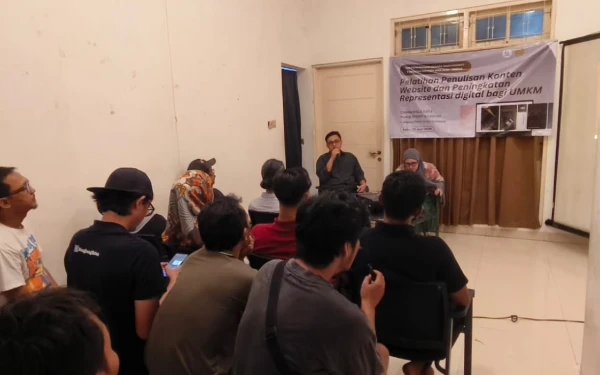 Thumbnail Berita - Kolaborasi Cakrawala Kata dan Unesa, Menguatkan Gagasan Lewat Website dan Digitalisasi