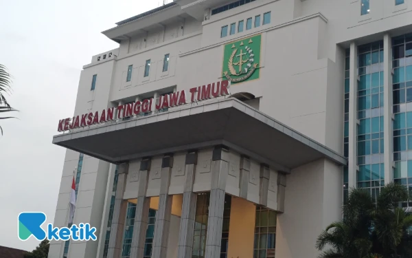 Thumbnail Berita - Kejati Jatim Hingga Saat Ini Belum Terima SPDP Dahlan Iskan dan Nany Wijaya