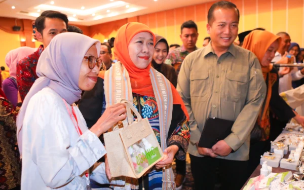 Thumbnail Berita - Misi Dagang di NTB Capai Rp 1,068 Triliun, Gubernur Khofifah Optimistis Dongkrak Peluang Usaha