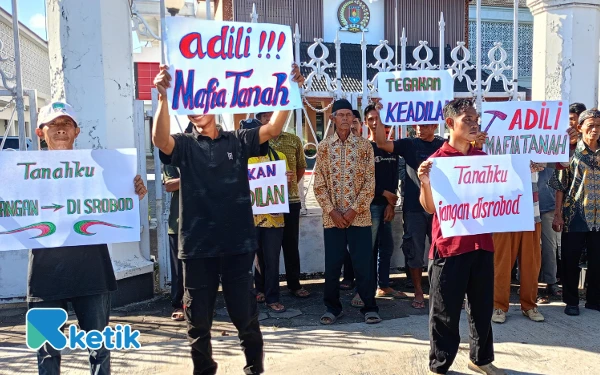 Thumbnail Berita - Warga Bulupayung Geruduk DPRD Cilacap, Tuntut Penyelesaian Sengketa Lahan 3 Hektare