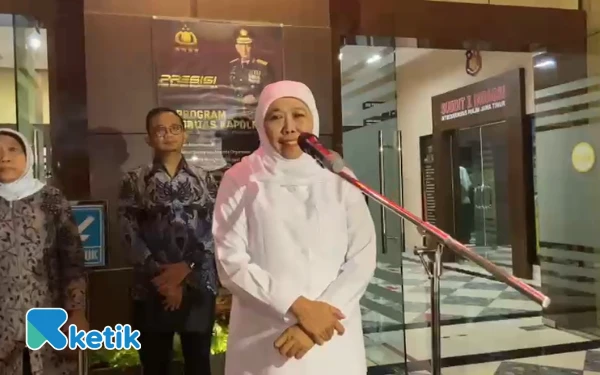 Thumbnail Berita - BREAKING NEWS! Ini Klarifikasi Khofifah Usai Beri Keterangan sebagai Saksi Kasus Dana Hibah