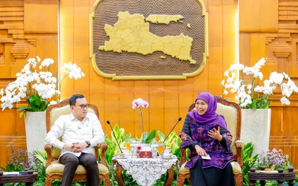 Thumbnail Berita - Dipuji Menteri P2MI, Jatim Satu-satunya Provinsi yang Punya Perda Perlindungan Buruh Migran