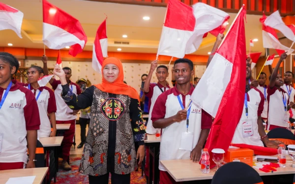 Thumbnail Berita - 105 Siswa ADEM Papua di Jatim Tembus PTN, Gubernur Khofifah Apresiasi