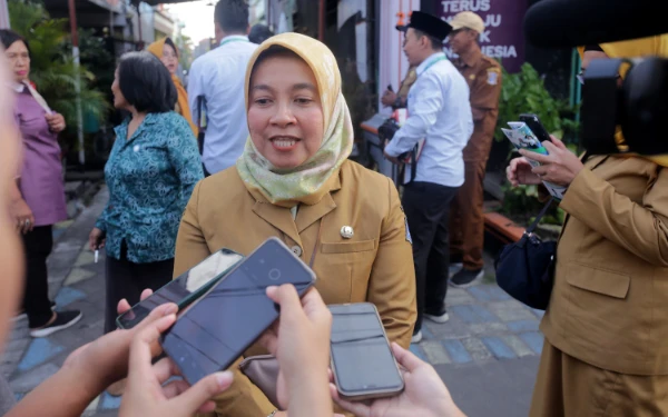 Thumbnail Berita - Kepala DP3APKB Surabaya Ungkap Anak yang Berkeliaran di Atas Jam 22.00 WIB Terlibat Perilaku Menyimpang