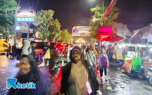 Thumbnail Berita - Kenakan Jaket, Pacitan Alami Suhu Dingin Capai 19°C saat Malam Hari