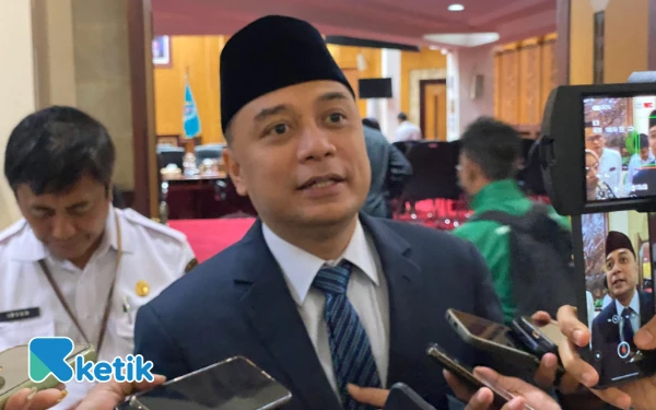 Thumbnail Berita - Wali Kota Surabaya Janji Porprov Jatim 2027 Menggelegar