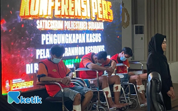 Thumbnail Berita - Kapok! 3 Residivis Komplotan Curanmor Resahkan Warga Surabaya Didor
