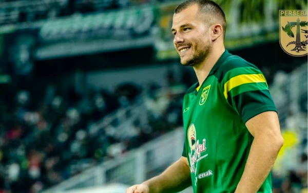 Thumbnail Berita - Eduardo Perez Berharap Mihailo Perovic Segera Beradaptasi di Persebaya