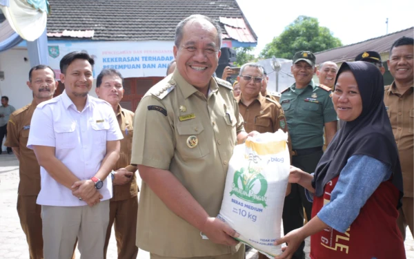 Thumbnail Berita - Gandeng Bulog, Pemkab Asahan Salurkan Bantuan Pangan kepada 41.771 KPM