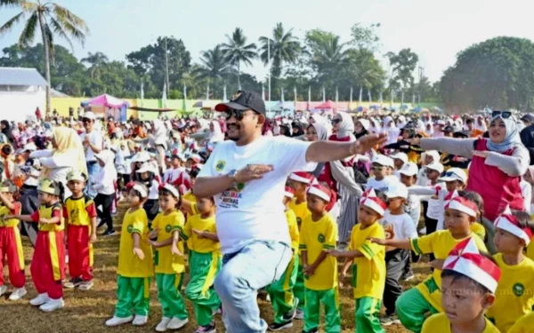 Thumbnail Berita - Ratusan Anak Meriahkan HAN 2025, Bupati Anom Ajak Orang Tua Lebih Peduli