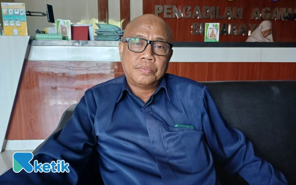 Thumbnail Pinjol dan Paylater Jadi Penyebab Tingginya Perceraian di Surabaya