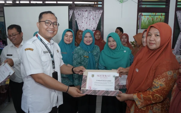 Thumbnail Berita - Ketua TP PKK Asahan Sosialisasikan dan Pantau IVA Test di Aek Songsongan