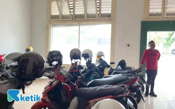 Thumbnail Berita - Dishub Kota Malang Targetkan Retribusi Parkir Rp17 Miliar, Optimalkan Pembayaran QRIS