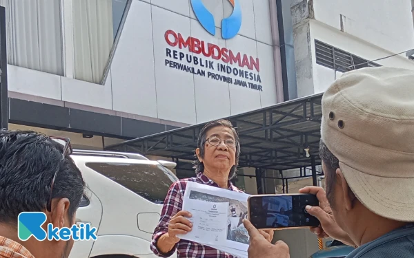 Thumbnail Berita - Prihatin Nasib KBS Tanpa Dirut, drh Liang Kaspe Mengadu ke Ombudsman Jatim
