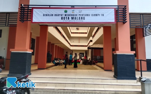 Thumbnail Berita - Kepala SRMP 16 Malang Tegaskan Nihil Guru Sekolah Rakyat Mundur