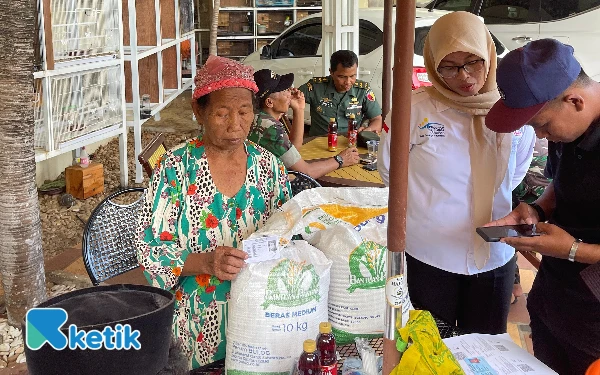 Thumbnail Berita - Distribusi Bantuan Pangan di Tamberu Timur Sampang Transparan dan Tepat Sasaran