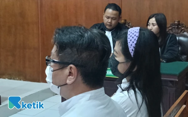 Thumbnail Berita - Jan Hwa Diana dan Suami Jalani Sidang Perdana, Kuasa Hukum Masih Upayakan Jalan Damai