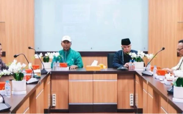 Thumbnail Berita - Unesa dan Komisi X DPR RI Bahas Penyaluran KIP-K dan Perluasan ke PTS