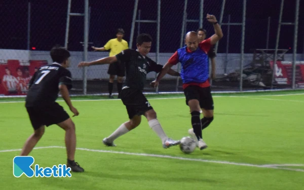 Thumbnail Berita - Trofeo Fun Mini Soccer Jadi Jembatan Silaturahmi PN Surabaya-Sidoarjo dan LBH Legundi