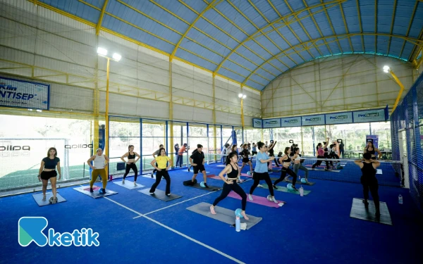 Thumbnail Berita - Padelates, Olahraga Pilates dan Padel yang Sedang Tren di Surabaya