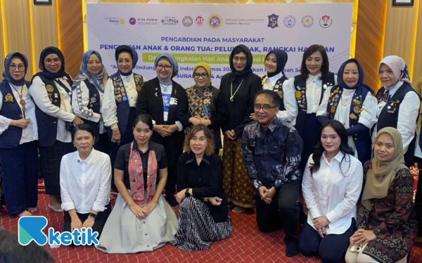 Thumbnail Berita - Cegah Kekerasan pada Anak, Rotary Surabaya Kaliasin Rangkul Ratusan Orang Tua