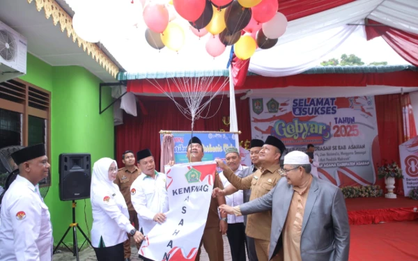 Thumbnail Berita - Sambut HUT ke-80 RI, Kemenag Kabupaten Asahan Gelar Gebyar Festival Lagu Kebangsaan