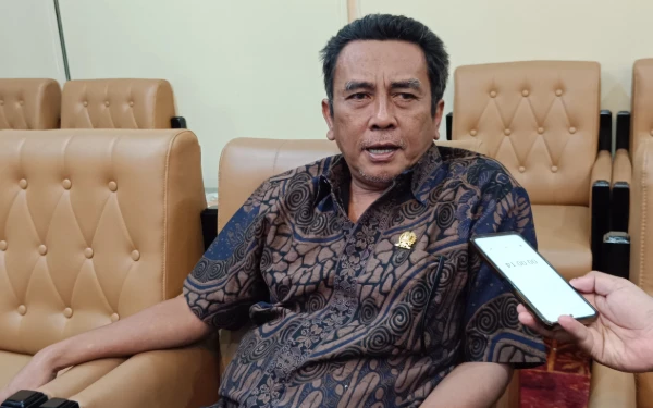 Thumbnail Berita - Legislator DPRD Jatim Minta Pemprov Siapkan Ternak Rumahan