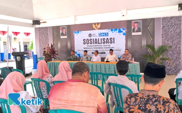 Thumbnail Berita - Dukung Gizi Seimbang, Yayasan DWS Sosiasilakan MBG dan Beasiswa Pendidikan di Sampang