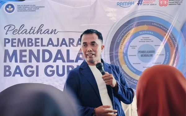 Thumbnail Berita - Instruktur Nasional Literasi-Numerasi Mohammad Hairul: Sekolah Bukan Tempat Takut Salah, Tapi Ruang Bertumbuh