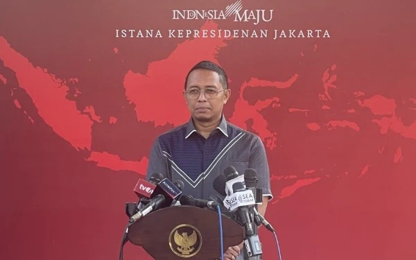Thumbnail Berita - Jawab Isu Reshuffle, Hasan Nasbi: Presiden Merasa Kabinet Sudah Sangat Solid