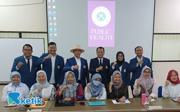 Thumbnail Berita - Kupas Pestisida, Arum Sabil Berhak Sandang Gelar Magister Kesehatan Lingkungan Unair