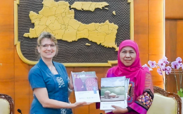 Thumbnail Berita - Pemprov Jatim Klaim Siap Jadi Pelaksana Pertama Beras Fortifikasi untuk MBG, Asal Regulasi dari Pusat Jelas