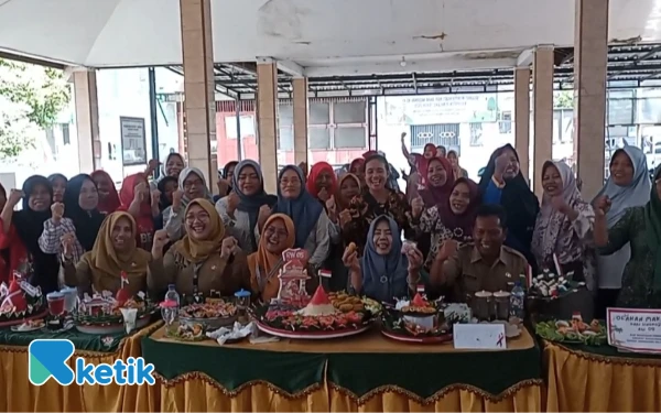 Thumbnail Berita - Kreatif! Desa Surajaya Pemalang Gelar Lomba Olahan Singkong Rayakan HUT Ke-80 RI