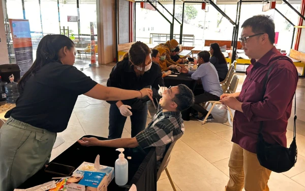 Thumbnail Berita - UC Jadi Pelopor Cek Kesehatan Gratis di Kampus, 33 Tenaga Medis Turun Tangan