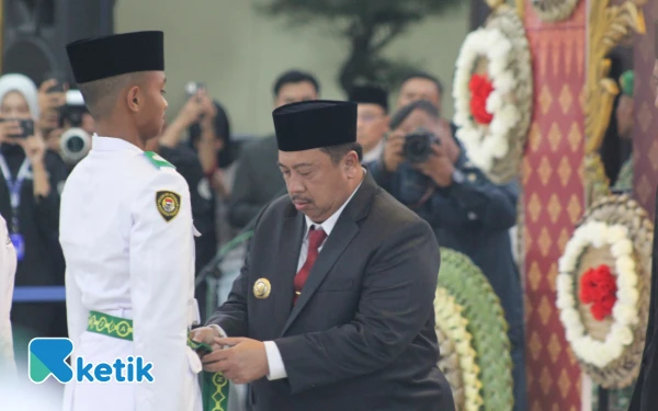 Thumbnail Hadir dalam prosesi pengukuhan ini jajaran Forkopimda Kabupaten Jombang. (Foto: Rifat/Ketik)