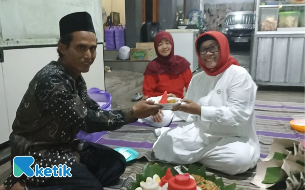 Thumbnail Berita - Sambut HUT Ke-80 RI, Warga RT 35 & 36 Sukoharjo Kota Madiun Gelar Malam Tirakatan