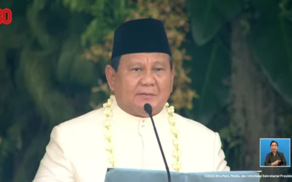 Thumbnail Berita - Jadi Tradisi Baru di Istana, Prabowo Subianto Lantang Bacakan Proklamasi
