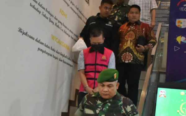 Thumbnail Berita - Kejari Tanjung Perak Surabaya Tahan Komisaris PT DJA