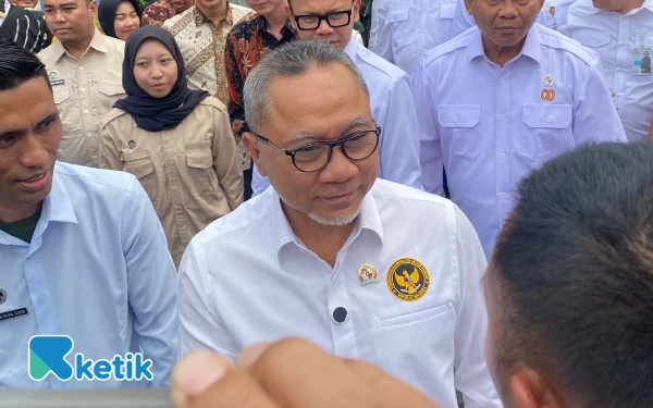 Thumbnail Berita - Zulhas Dorong Koperasi Merah Putih Jadi Motor Ekonomi Rakyat di Surabaya